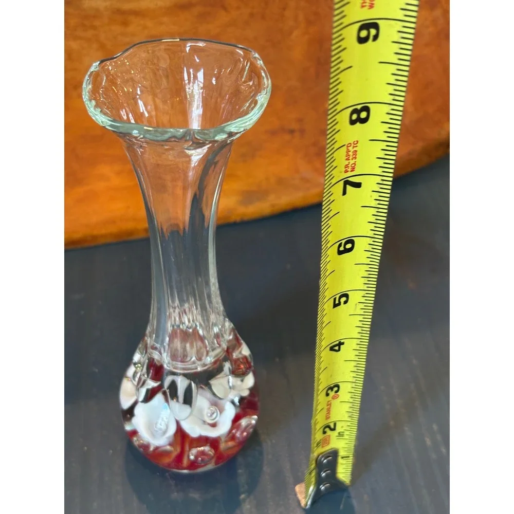 Art Glass Bud Vase Red White Calla Lily Controlled Bubble Paperweight Base